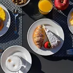 Отель La Perla 3*
