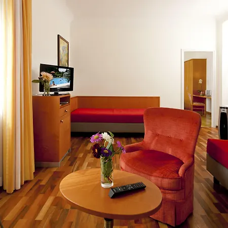 La Perla 3* Ασκόνα